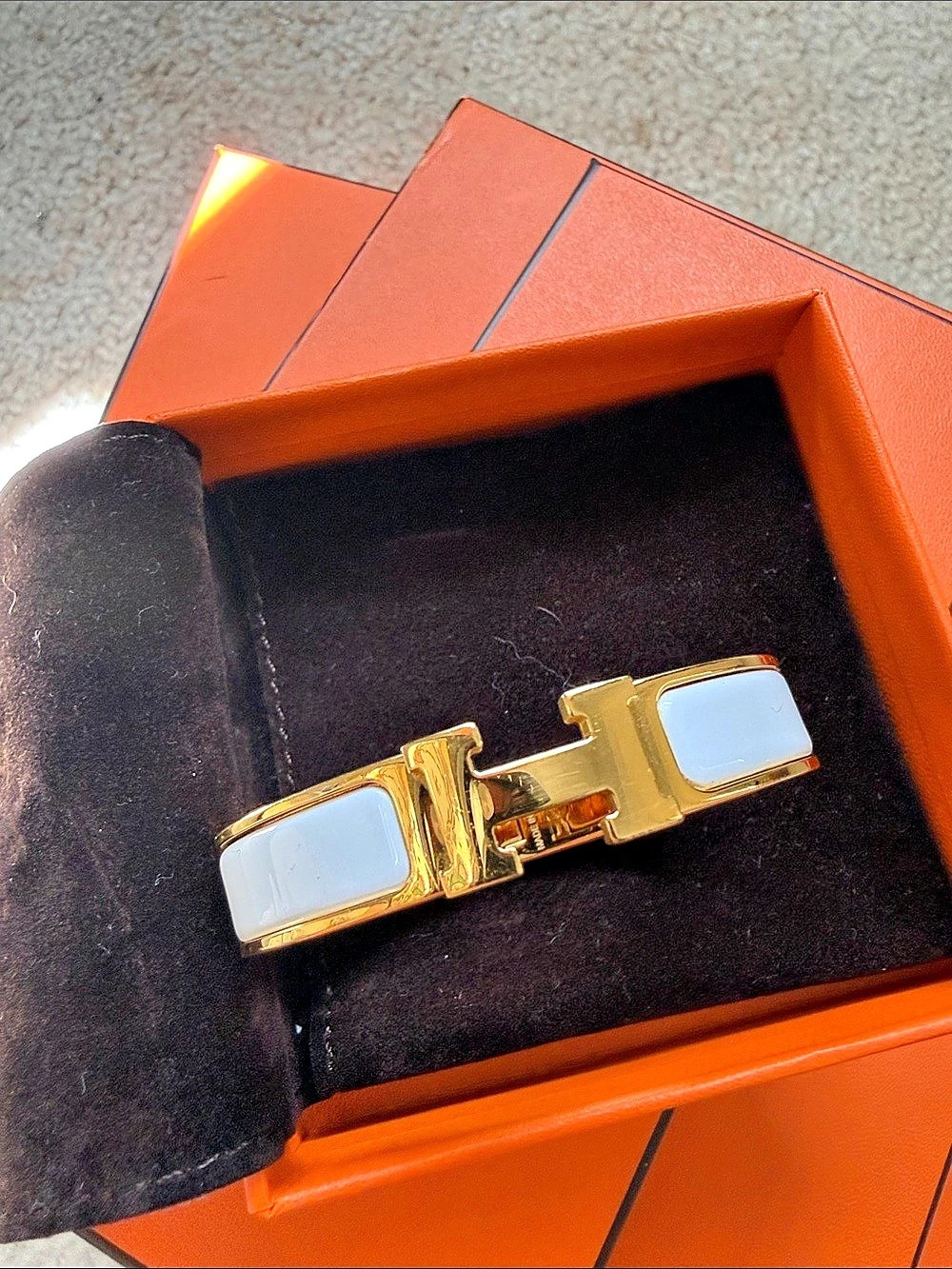 Hermès Clic H Bracelet Gold & White